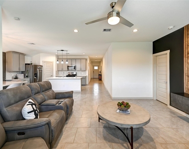 29919 Reagans Ranch Drive - Photo Thumbnail 7
