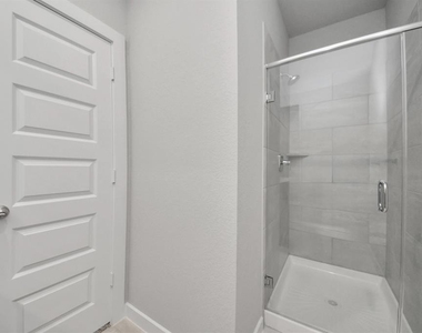 12022 Maple Oak Drive - Photo Thumbnail 7