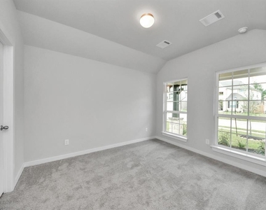 12022 Maple Oak Drive - Photo Thumbnail 4