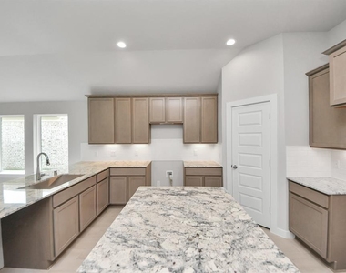 12022 Maple Oak Drive - Photo Thumbnail 9
