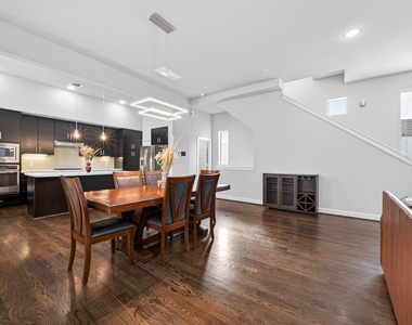 5313 Inker Street - Photo Thumbnail 9
