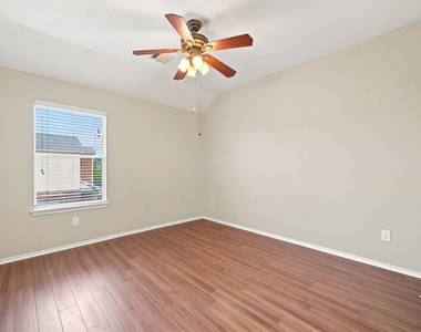 18810 Lantern Cove Lane - Photo Thumbnail 33