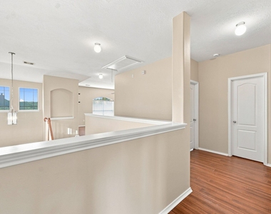 18810 Lantern Cove Lane - Photo Thumbnail 21