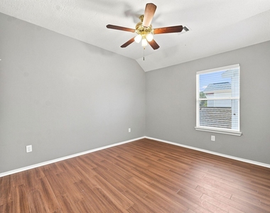 18810 Lantern Cove Lane - Photo Thumbnail 31