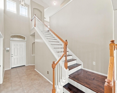 18810 Lantern Cove Lane - Photo Thumbnail 5