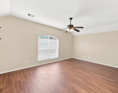 18810 Lantern Cove Lane - Photo Thumbnail 17