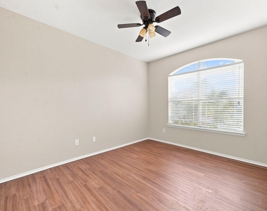 18810 Lantern Cove Lane - Photo Thumbnail 15