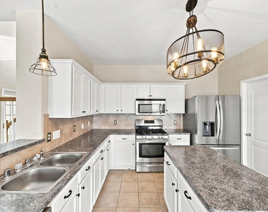 18810 Lantern Cove Lane - Photo Thumbnail 13