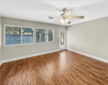 434 Laurel Timbers Drive - Photo Thumbnail 4