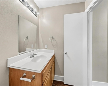434 Laurel Timbers Drive - Photo Thumbnail 12