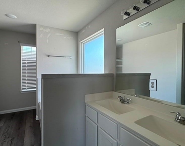 24634 Bastiani Canvas Lane - Photo Thumbnail 22