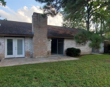 5226 Moonshadows Drive - Photo Thumbnail 14