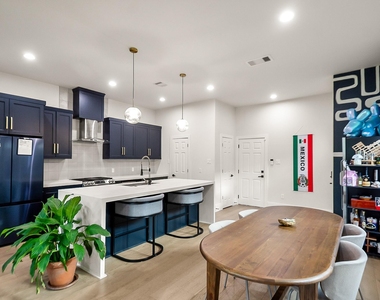 6915 Sherman Street - Photo Thumbnail 8