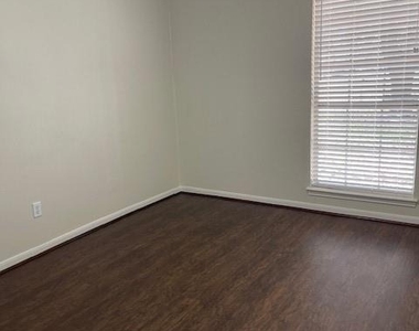 23118 Bayleaf Drive - Photo Thumbnail 7