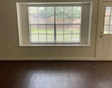 23118 Bayleaf Drive - Photo Thumbnail 3