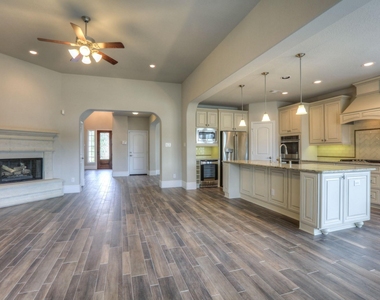 19 Cohasset Place - Photo Thumbnail 14