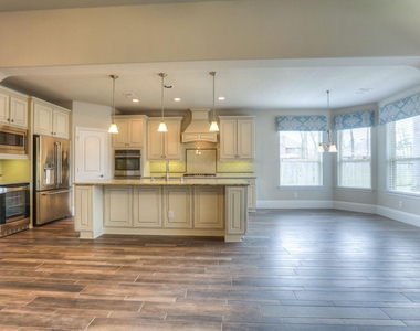 19 Cohasset Place - Photo Thumbnail 13