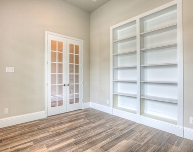 19 Cohasset Place - Photo Thumbnail 5