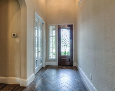19 Cohasset Place - Photo Thumbnail 3