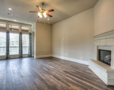 19 Cohasset Place - Photo Thumbnail 10