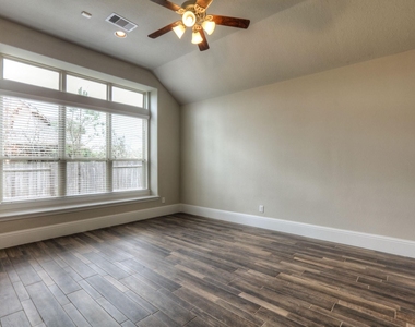 19 Cohasset Place - Photo Thumbnail 19