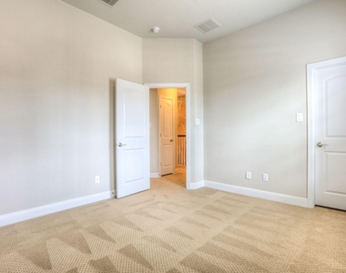19 Cohasset Place - Photo Thumbnail 40