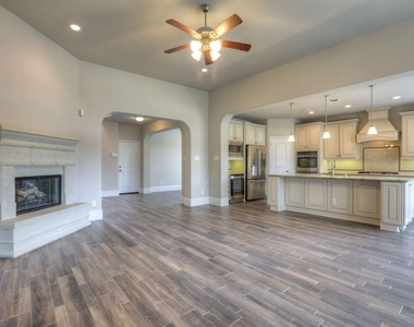 19 Cohasset Place - Photo Thumbnail 11