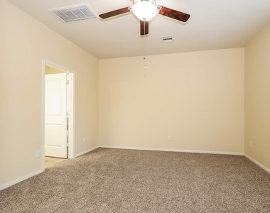 30631 Gardenia Trace Drive - Photo Thumbnail 11