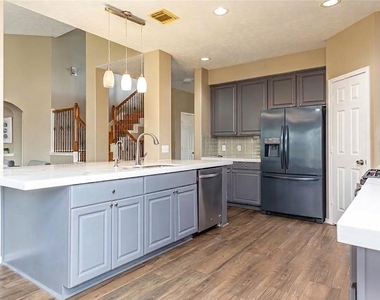 4815 Schiller Park Lane - Photo Thumbnail 10