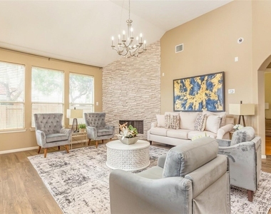 4815 Schiller Park Lane - Photo Thumbnail 1