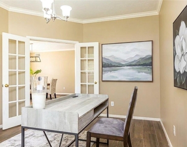 4815 Schiller Park Lane - Photo Thumbnail 18