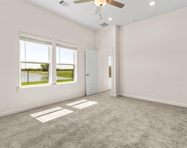 6643 Escondido Dr - Photo Thumbnail 11