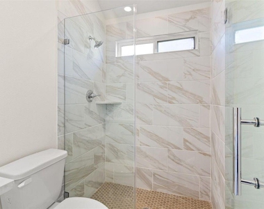 6643 Escondido Dr - Photo Thumbnail 14