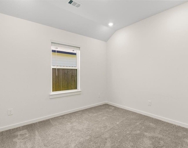 6643 Escondido Dr - Photo Thumbnail 19