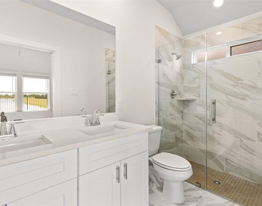 6643 Escondido Dr - Photo Thumbnail 13