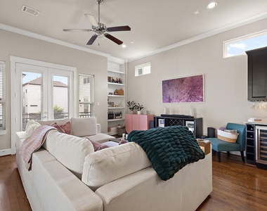 1623 W 23rd Street - Photo Thumbnail 10