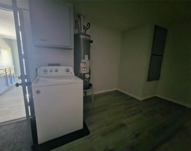2519 Piddler Drive - Photo Thumbnail 27