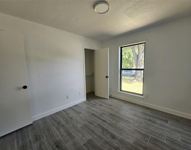 2519 Piddler Drive - Photo Thumbnail 14