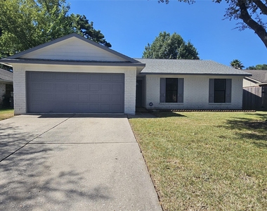 2519 Piddler Drive - Photo Thumbnail 2