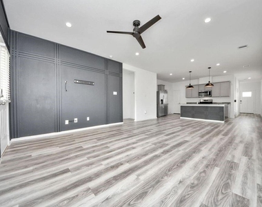13517 Heritage Meadow Lane - Photo Thumbnail 9