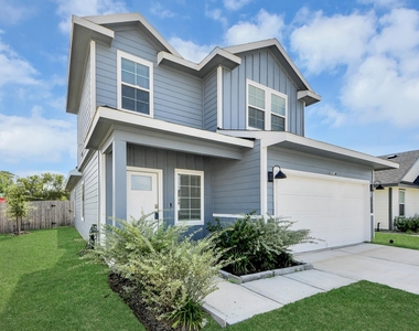 13517 Heritage Meadow Lane - Photo Thumbnail 1