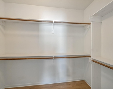 5502 Finch Street - Photo Thumbnail 21
