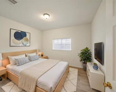 5502 Finch Street - Photo Thumbnail 24
