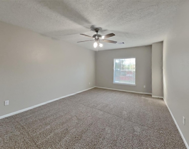 20402 Avery Point Drive - Photo Thumbnail 15