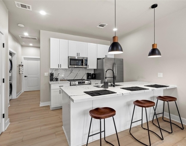 2406 Truxillo Street - Photo Thumbnail 7