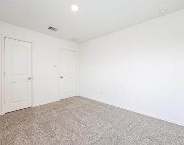 5419 Desert Glen Drive - Photo Thumbnail 15