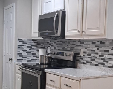 2114 N Fm 1486 Road - Photo Thumbnail 9
