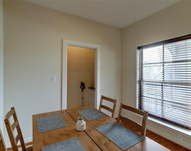 2216 Chenevert Street - Photo Thumbnail 7