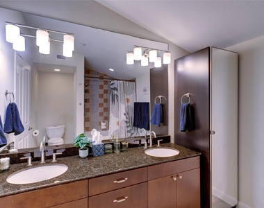 2216 Chenevert Street - Photo Thumbnail 32