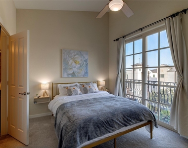 2216 Chenevert Street - Photo Thumbnail 23